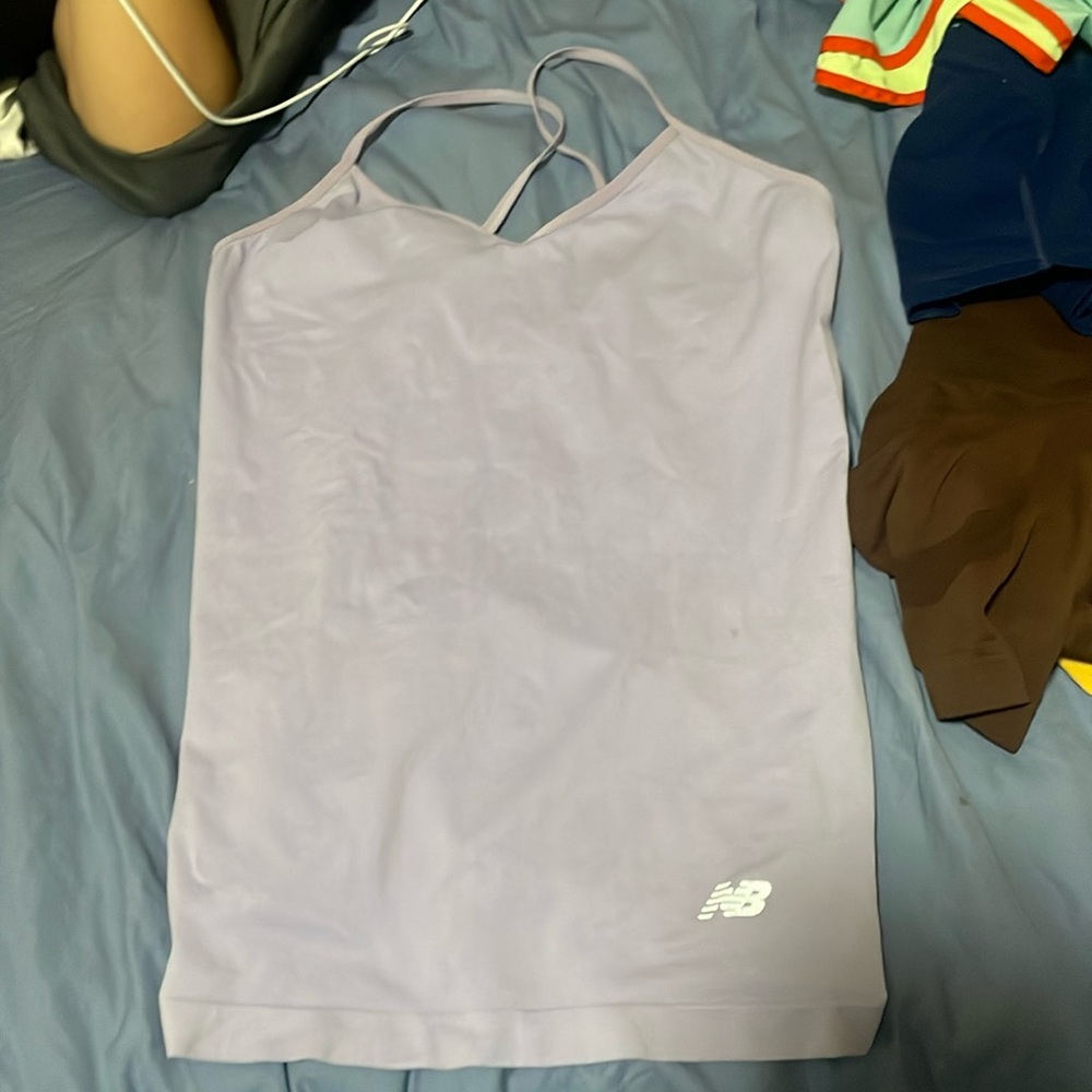 New balance tank